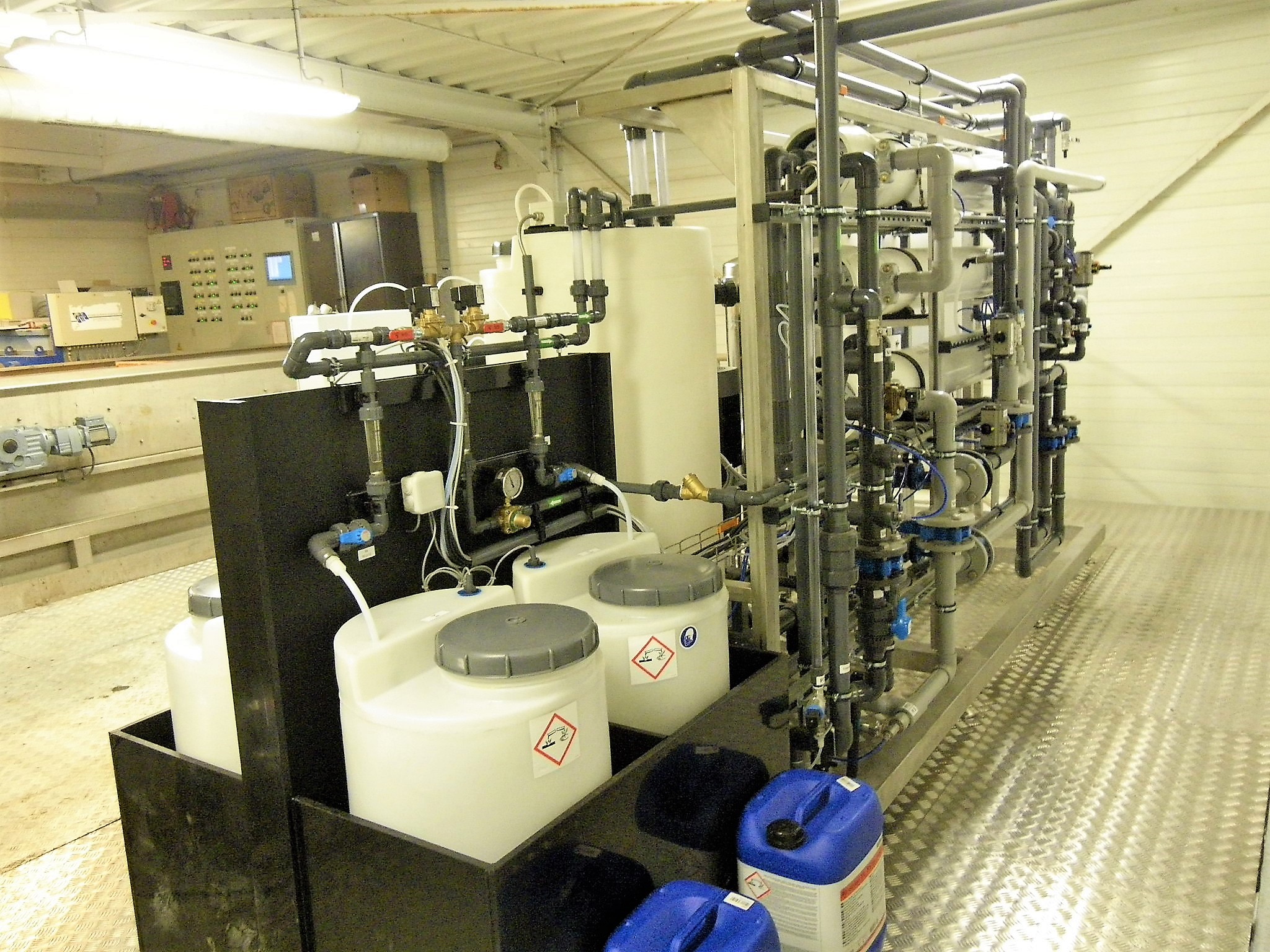 Installatie voor water hergebruik in cosmetica industrie